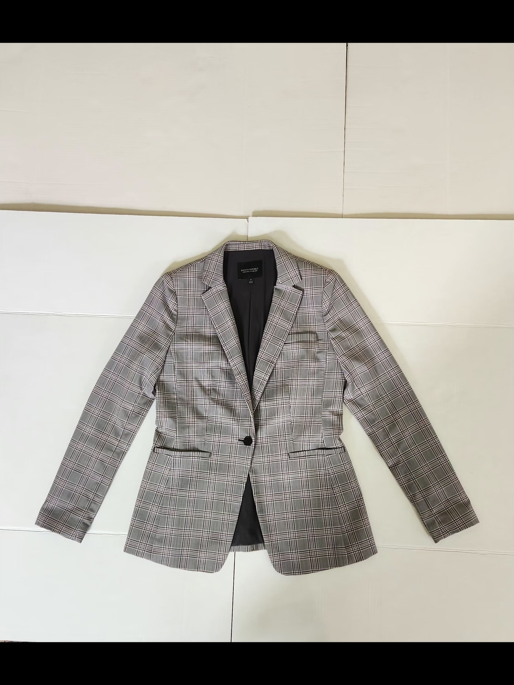 Banana Republic Plaid Blazer in Gray and Black Check